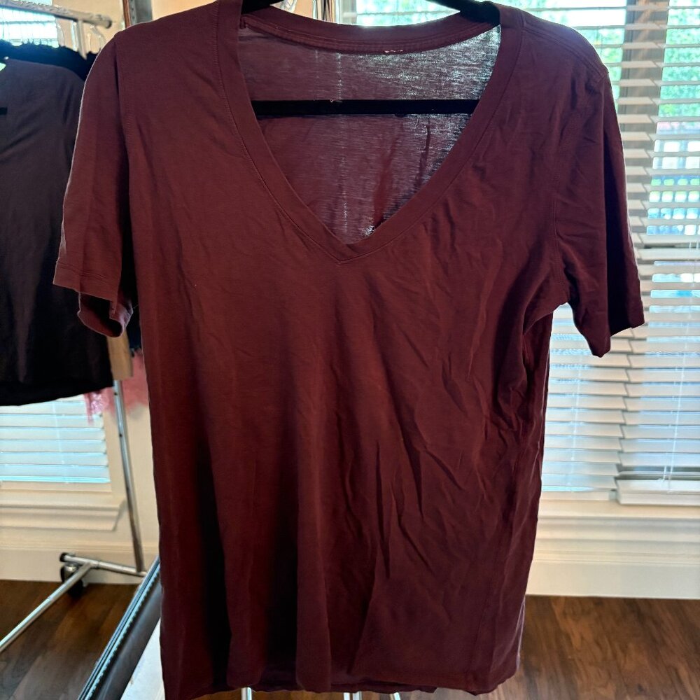 Lululemon V-Neck